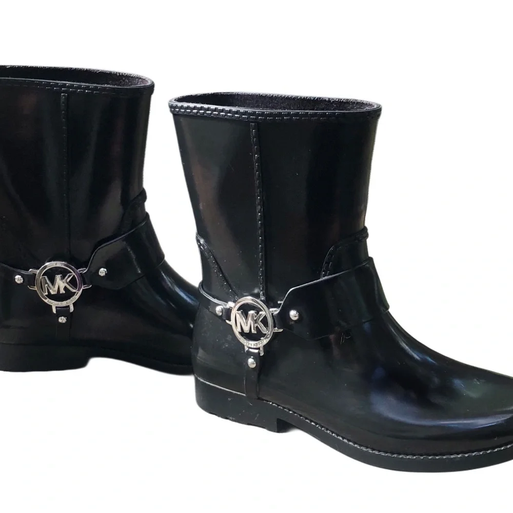 Michael Kors Black Fulton Harness Rain Boots Size 8